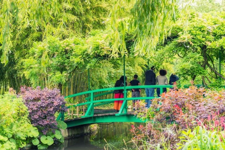 Jardin à Giverny par Claude Monet